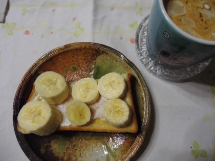 新年明けましておめでとうございます　家族の朝食の一部として　つくりました　好評です　笑顔で食べてくれました