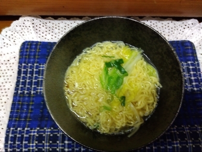 にらと花椒で中華風豚骨味噌ラーメン