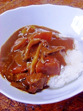 柔らかい　ラムとパプリカのカレー