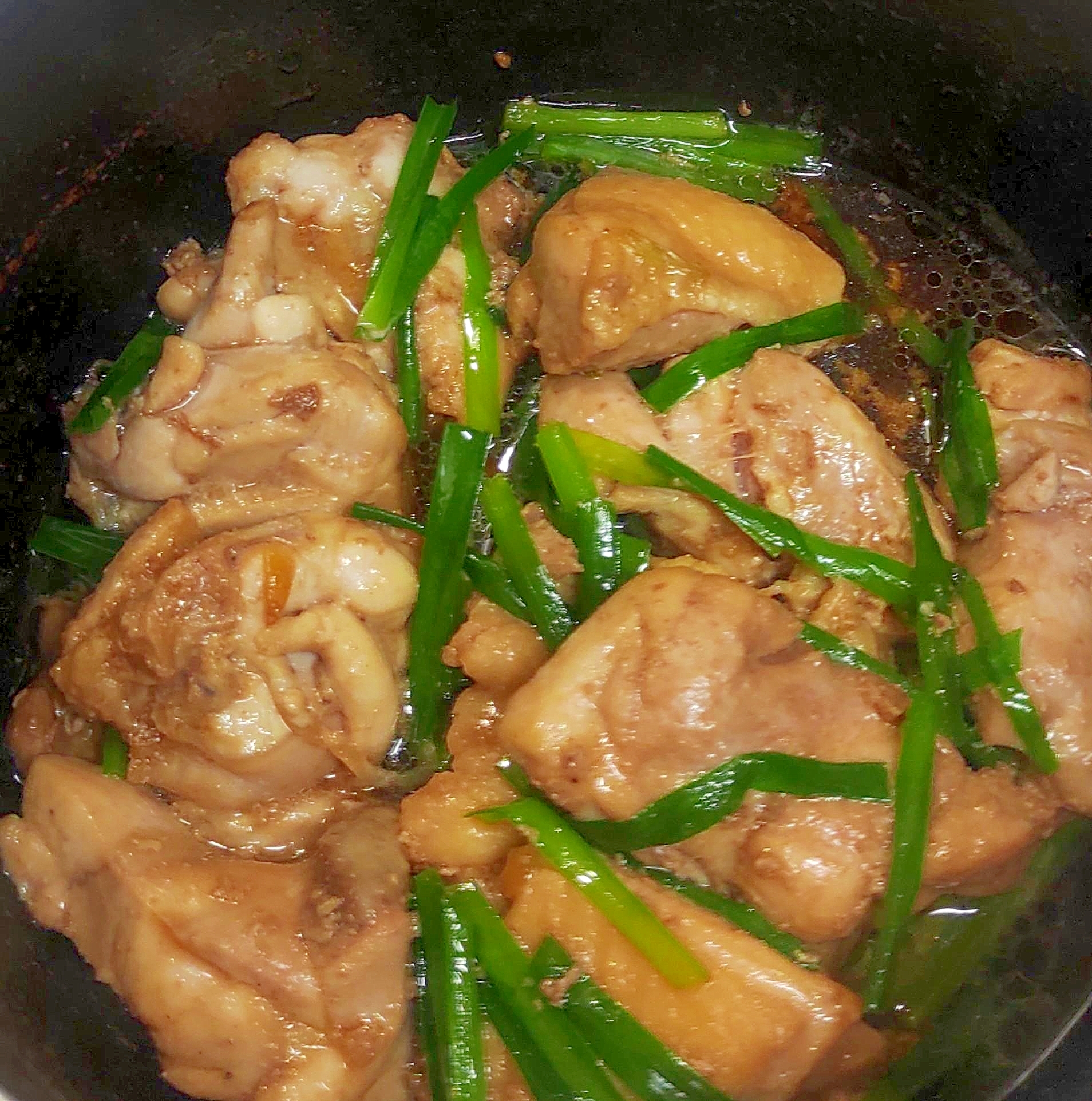 ニラと鶏肉の煮もの