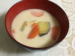 さつま芋のミルク味噌スープ