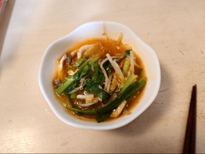 今日は韓国風春雨スープを作りました。同じ、スープ類と言う事で作ったよレポートを送らせて頂きました。