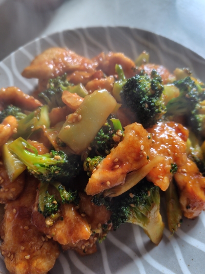 豆腐とブロッコリー鶏肉のオイスター炒め煮