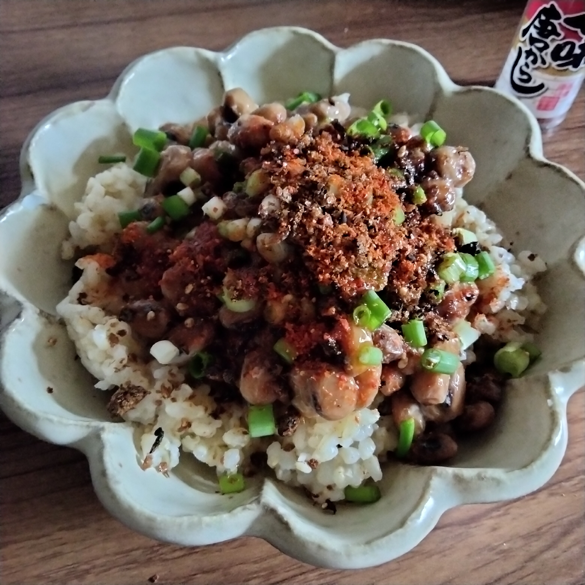 納豆ご飯なのに背徳感ある丼！ガッツリ！時短！