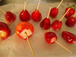 屋台の いちご飴 レシピ 作り方 By Maria S Room 楽天レシピ 屋台の いちご飴 レシピ 作り方 By Maria S Room 楽天レシピ