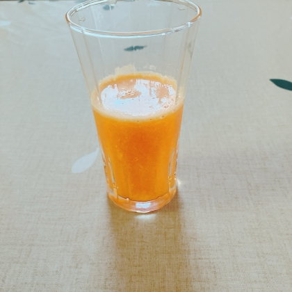 手搾り！みかんジュース
