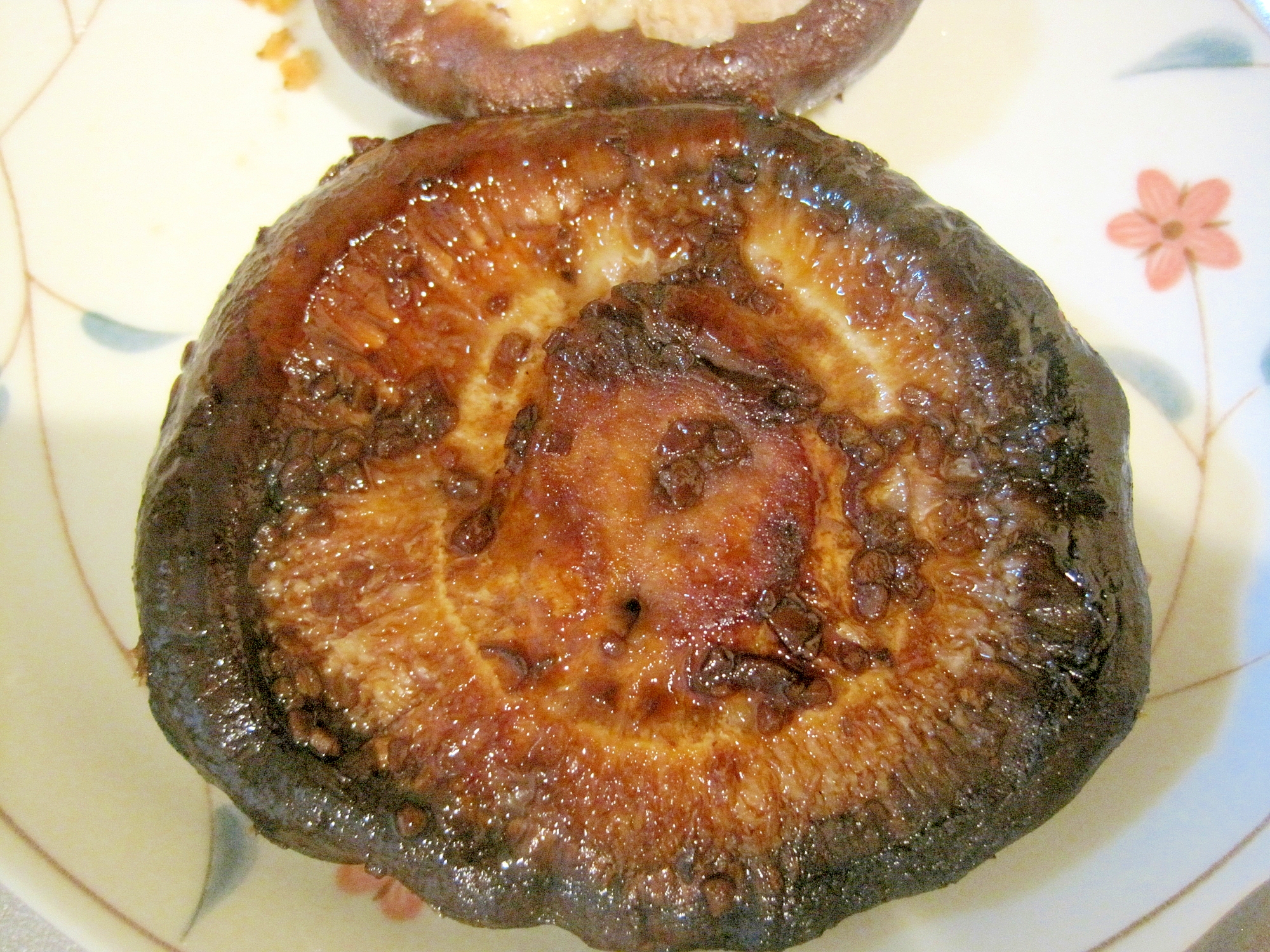肉厚椎茸のガーリックソース焼き