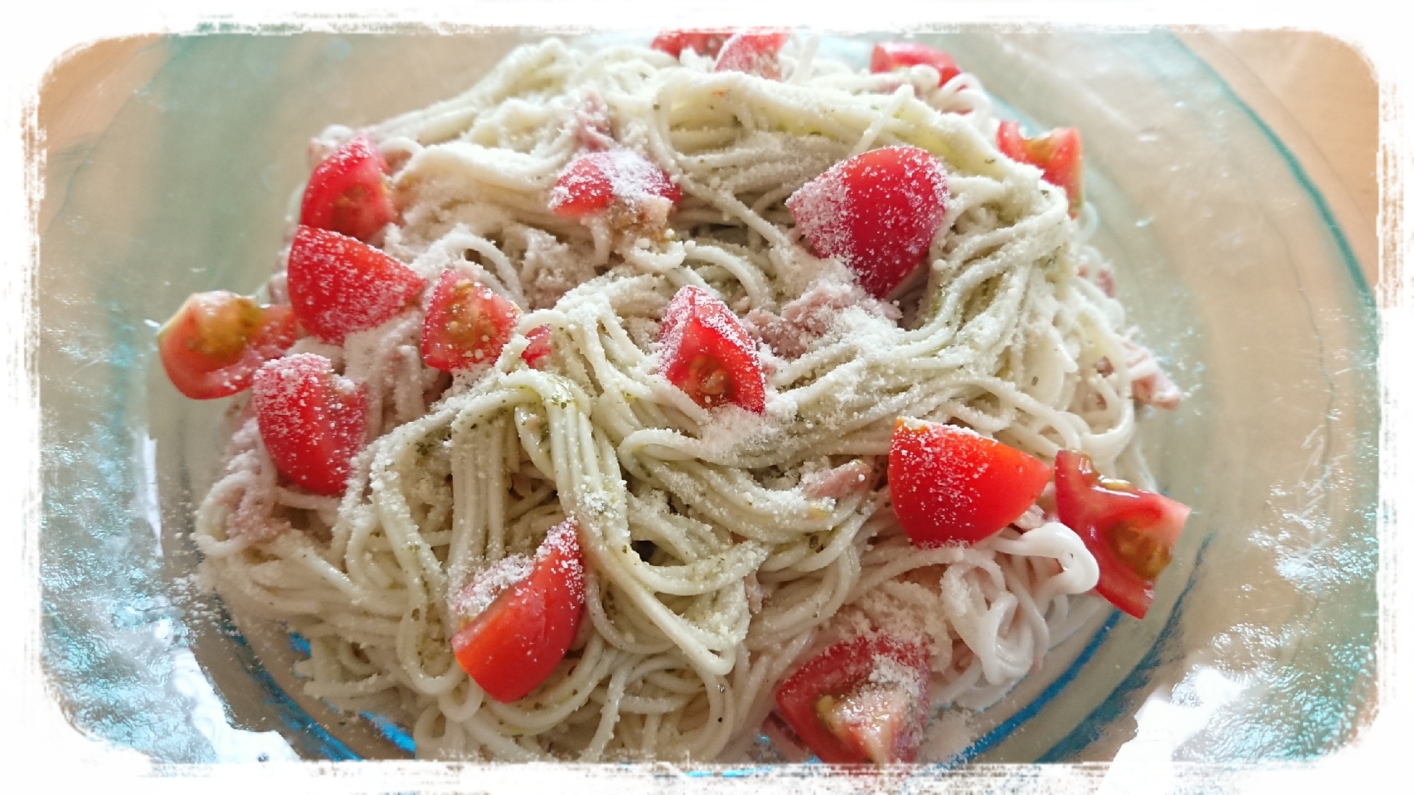 ツナ&ミニトマト入り☆バジルソースで素麺