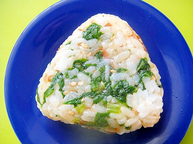 油菜とおかかのおにぎり レシピ 作り方 By Mint74 楽天レシピ 油菜とおかかのおにぎり レシピ 作り方 By Mint74 楽天レシピ