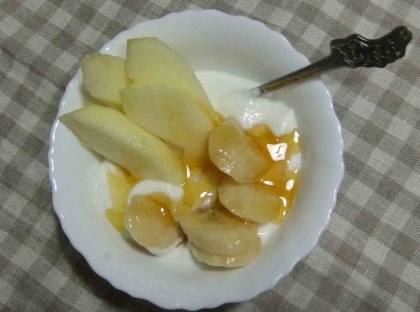 こんばんは♬
キウイじゃないのですが
りんごとバナナで作りました♡
美味しかったですごちそうさまでした
(=^・^=)