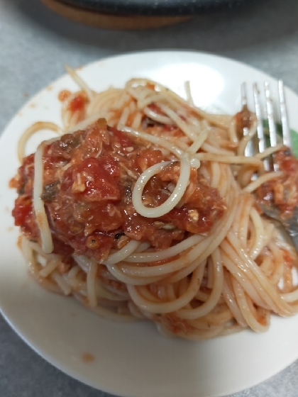 サバのトマトソースパスタ☆