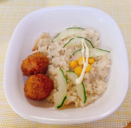 コーンきゅうりのせた若鶏チキンステーキ丼