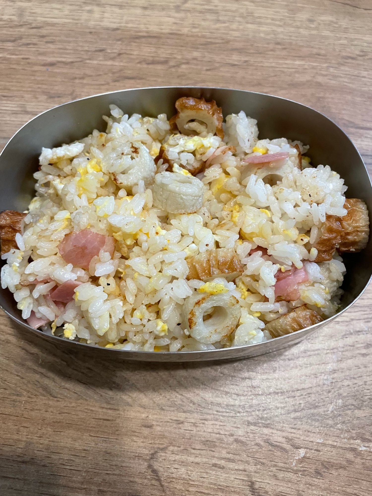 ちくわとベーコンのチャーハン