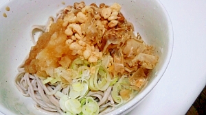 さっぱり美味しい　納豆と大根おろしの冷やし蕎麦