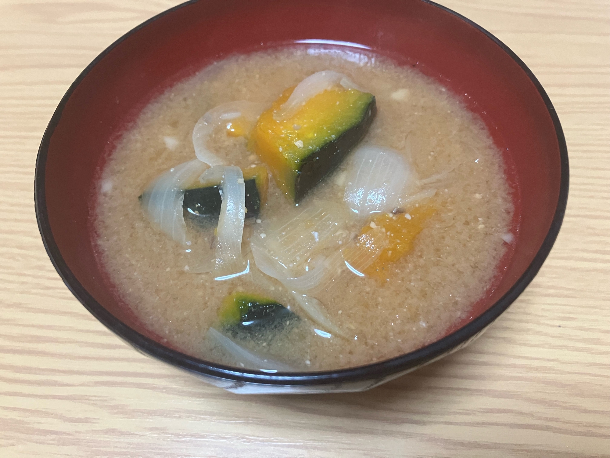 微塵切り舞茸とカボチャと玉ねぎの味噌汁☆彡