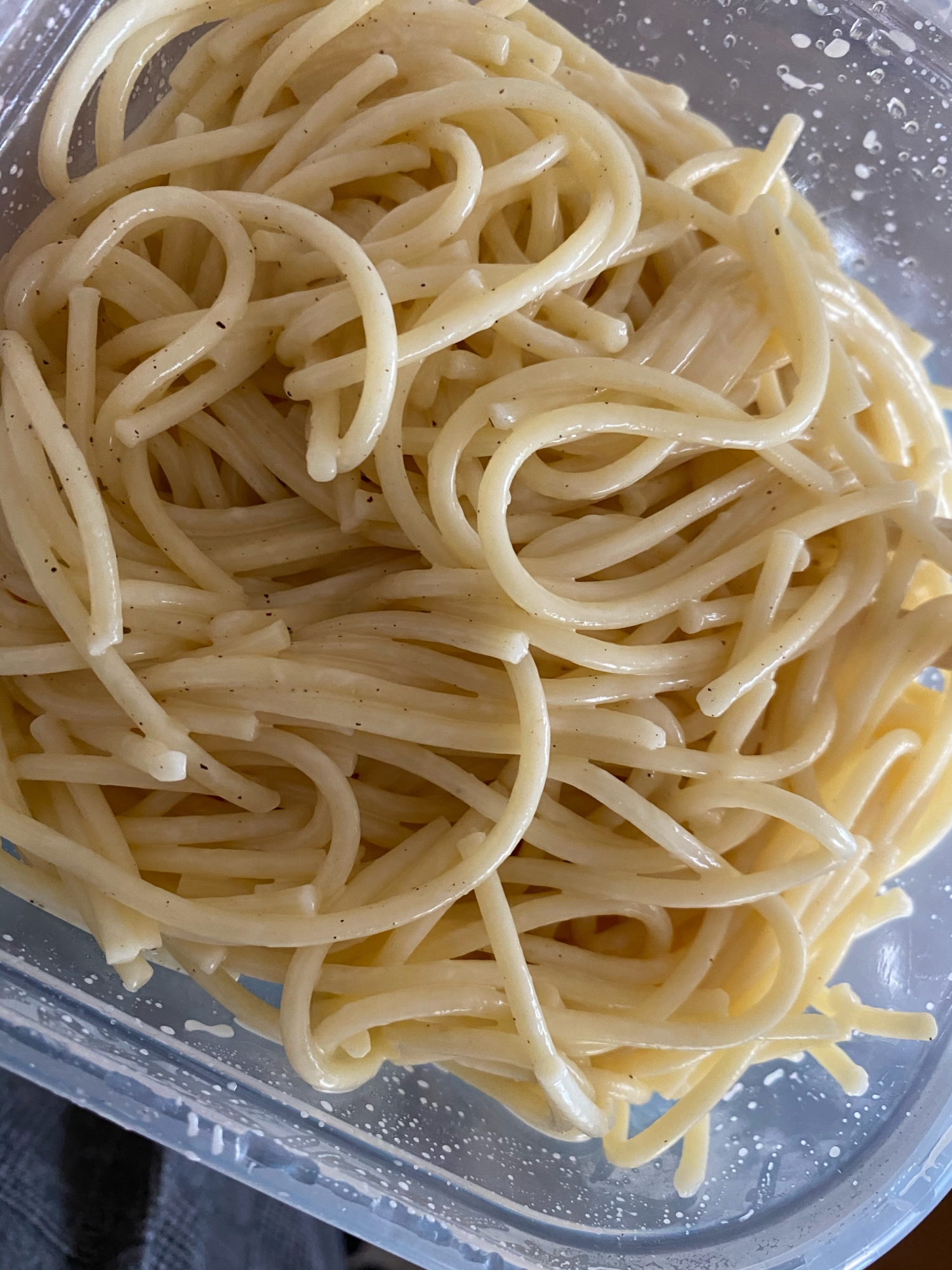 クリームチーズ塩胡椒パスタ