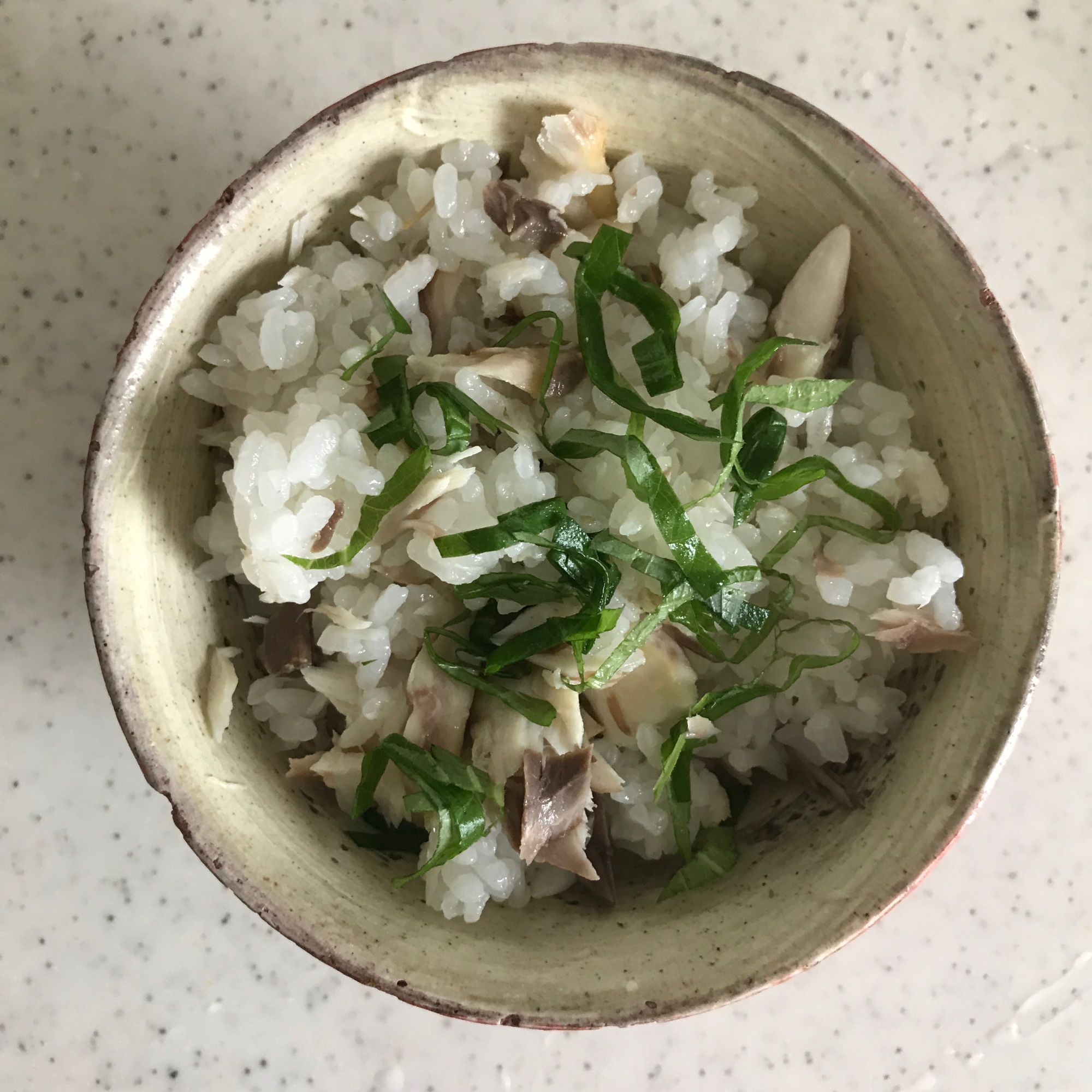 焼きサバと大葉の混ぜご飯