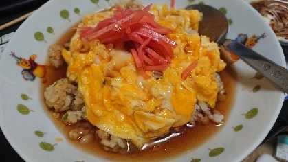 冷凍炒飯で作ってみました。
玉子少し失敗したけど、豪華な炒飯になりました♪
美味しかった～ヽ( ﾟ∀ﾟ)ﾉ