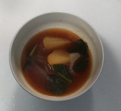 小松菜とじゃがいものお味噌汁