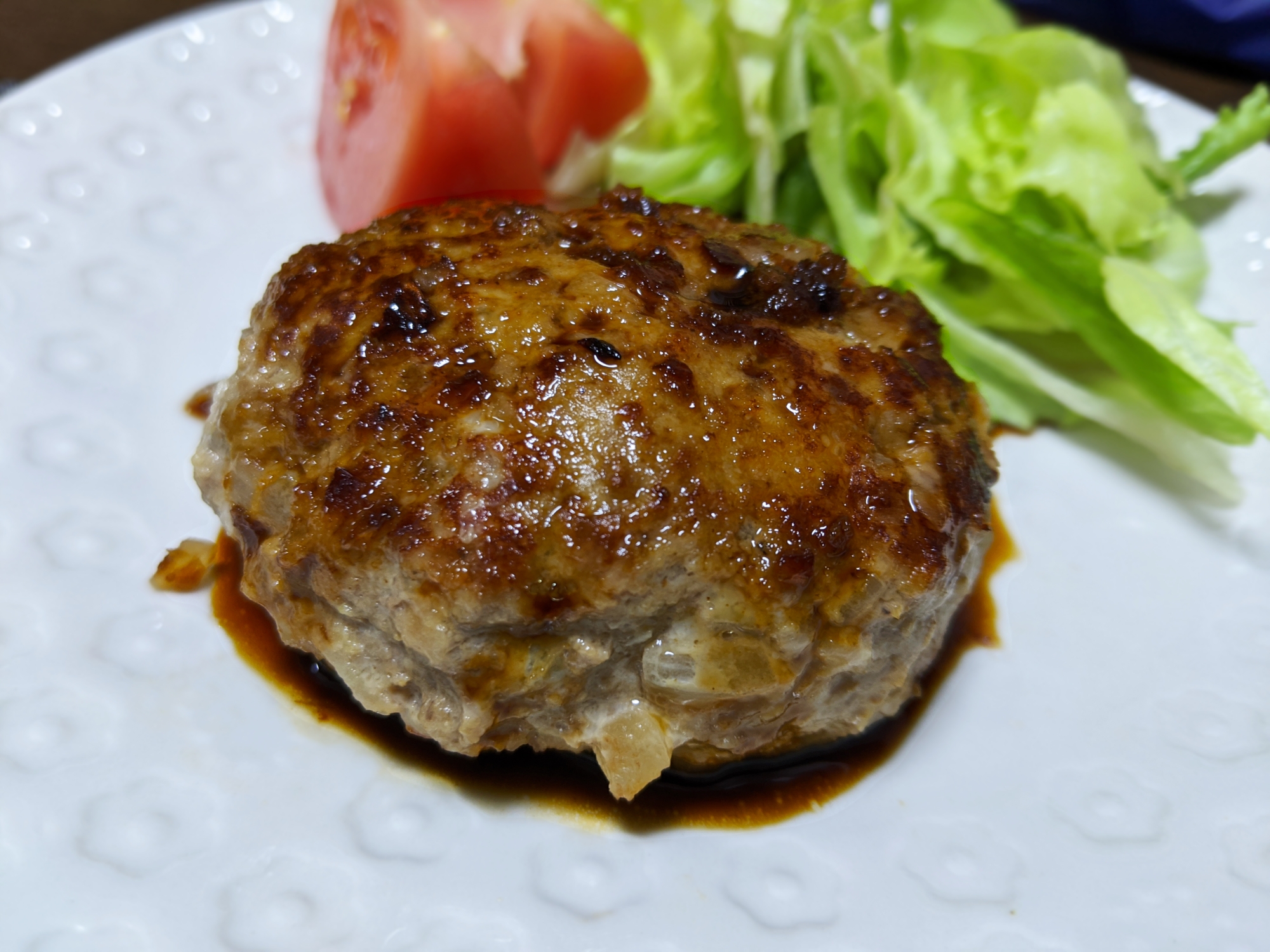 パサパサ卒業！肉の旨味たっぷりハンバーグ！