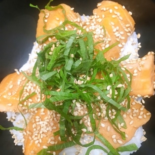 業務スーパーの炙りトロサーモンといくらで海鮮親子丼 レシピ 作り方 By 明宏 楽天レシピ 業務スーパーの炙りトロサーモンといくらで海鮮親子丼 レシピ 作り方 By 明宏 楽天レシピ