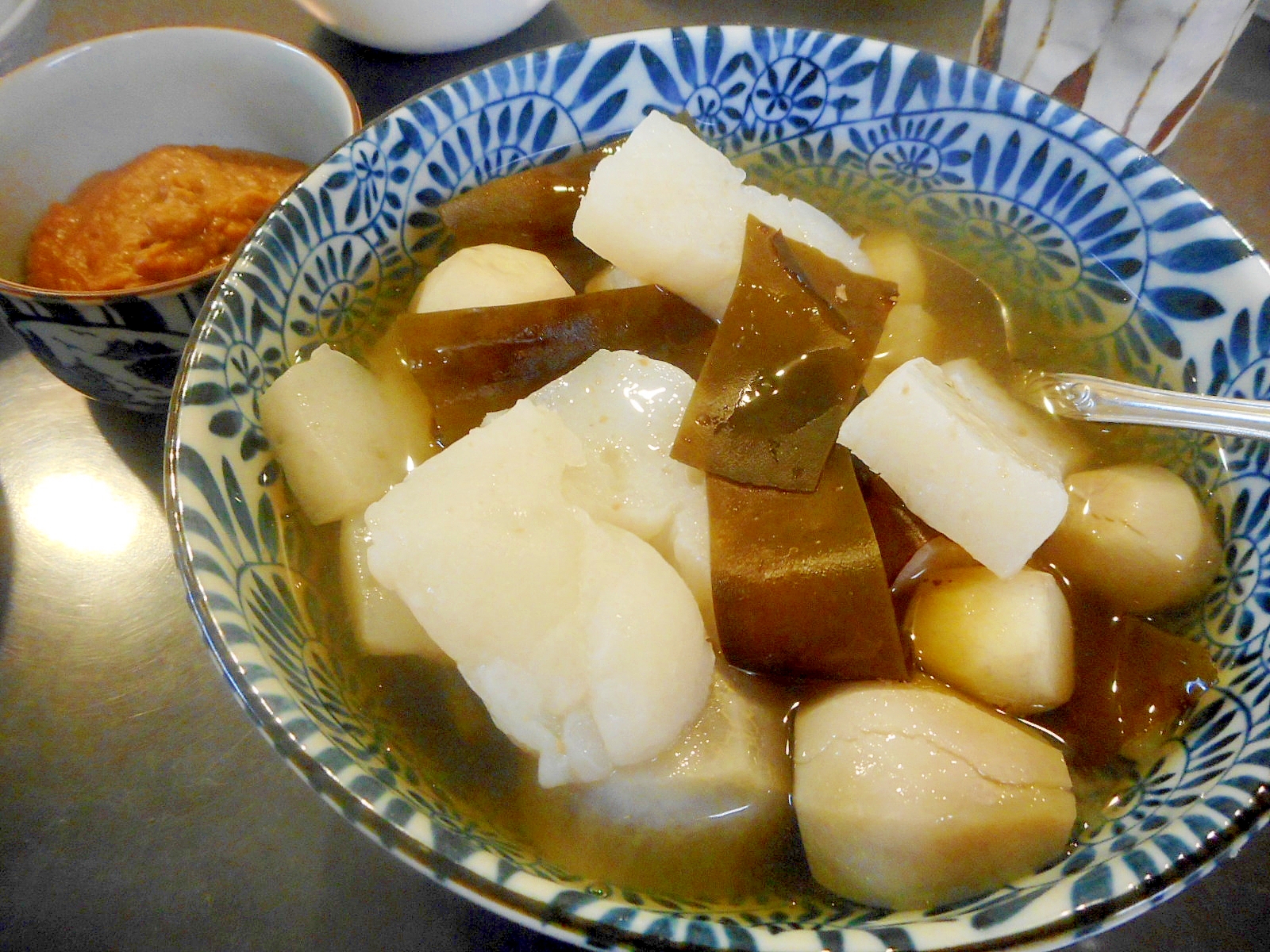 里芋とコンニャクのゆず味噌田楽