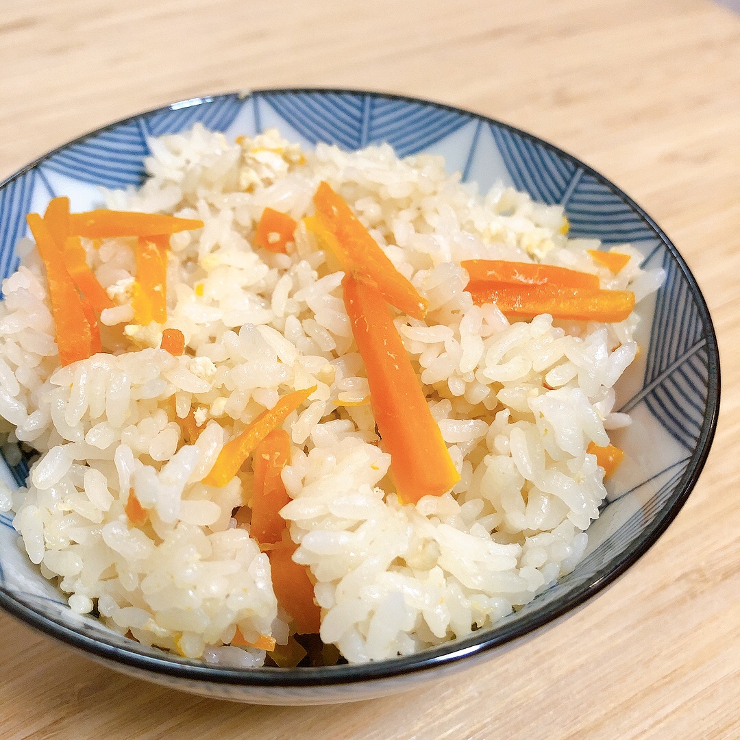 優しい味わい☆鶏ひき肉と人参の炊き込みご飯