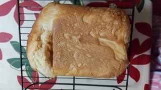 Lysさん♪最強力粉食パンのレシピ、手作りのパンでシンプル添加物配合無しで健康にできました(*^-^*)やっぱり食パンは手作りが一番ですね♡