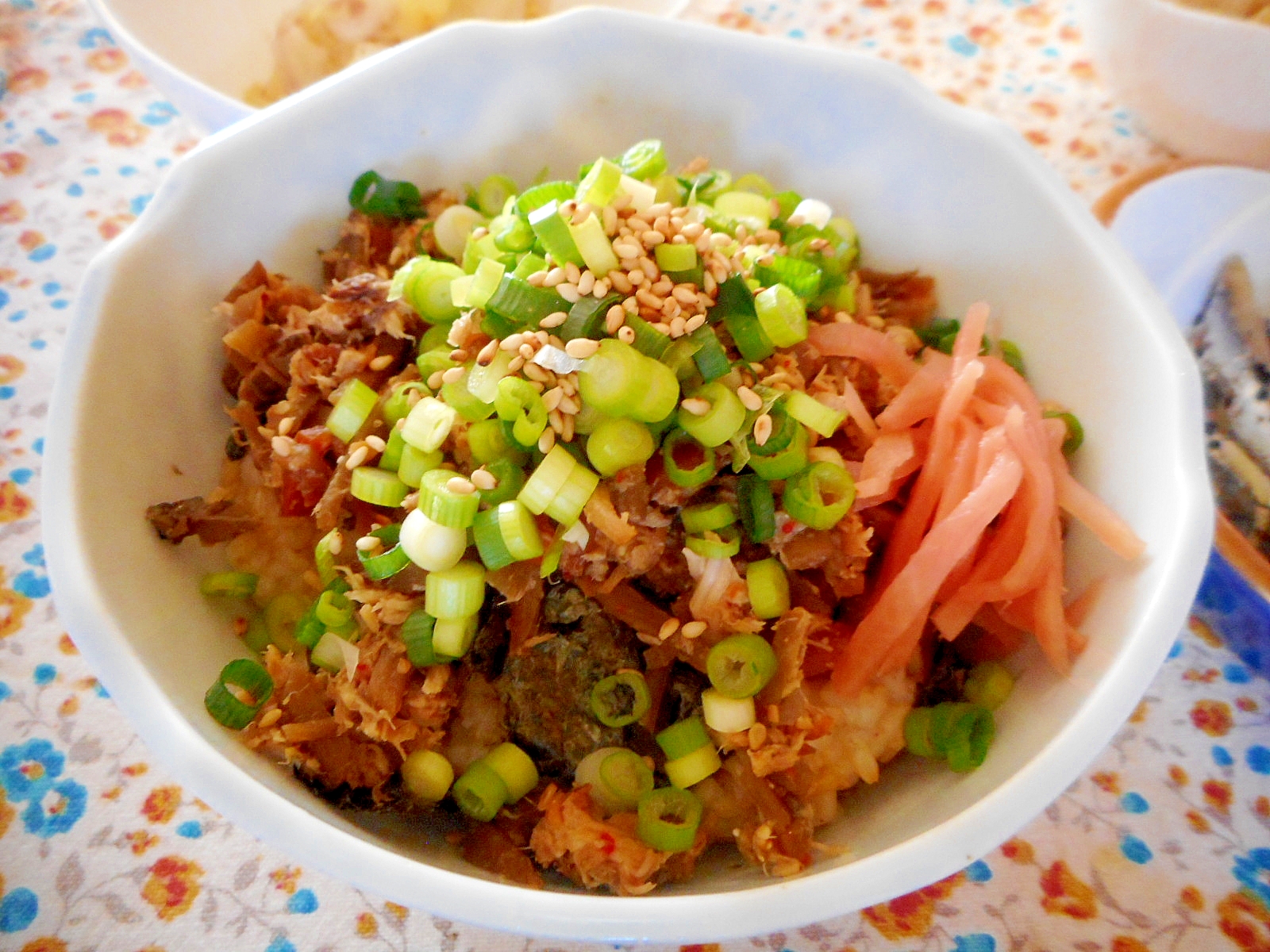きんぴらとサバのそぼろ丼