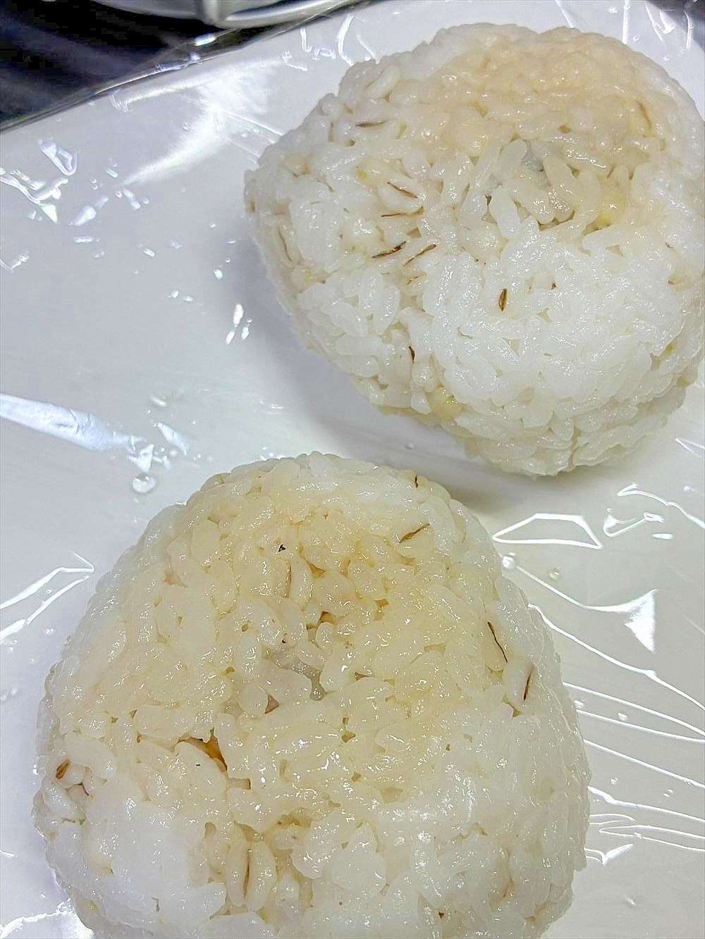 自分でにぎって驚いた　案外合う合うおにぎりサバチ