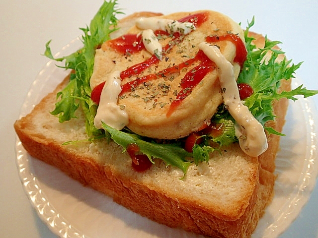 フリルレタスと大豆粉パンケーキのタルケチャ食パン♬