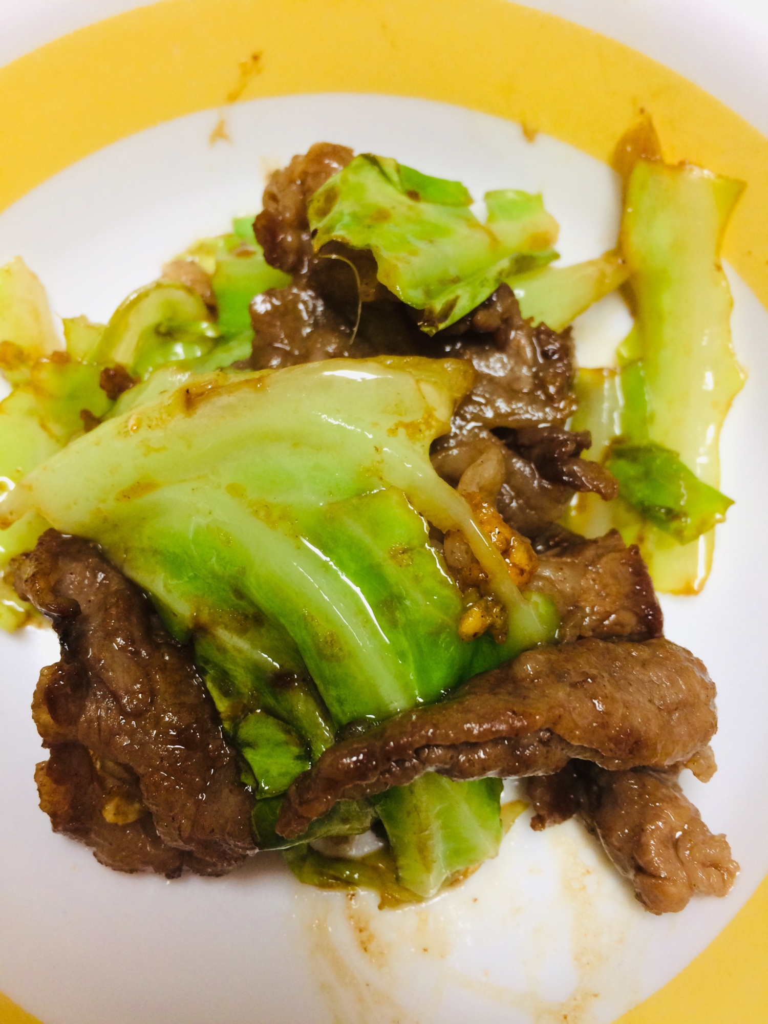 牛肉とキャベツの焼き肉のタレ炒め