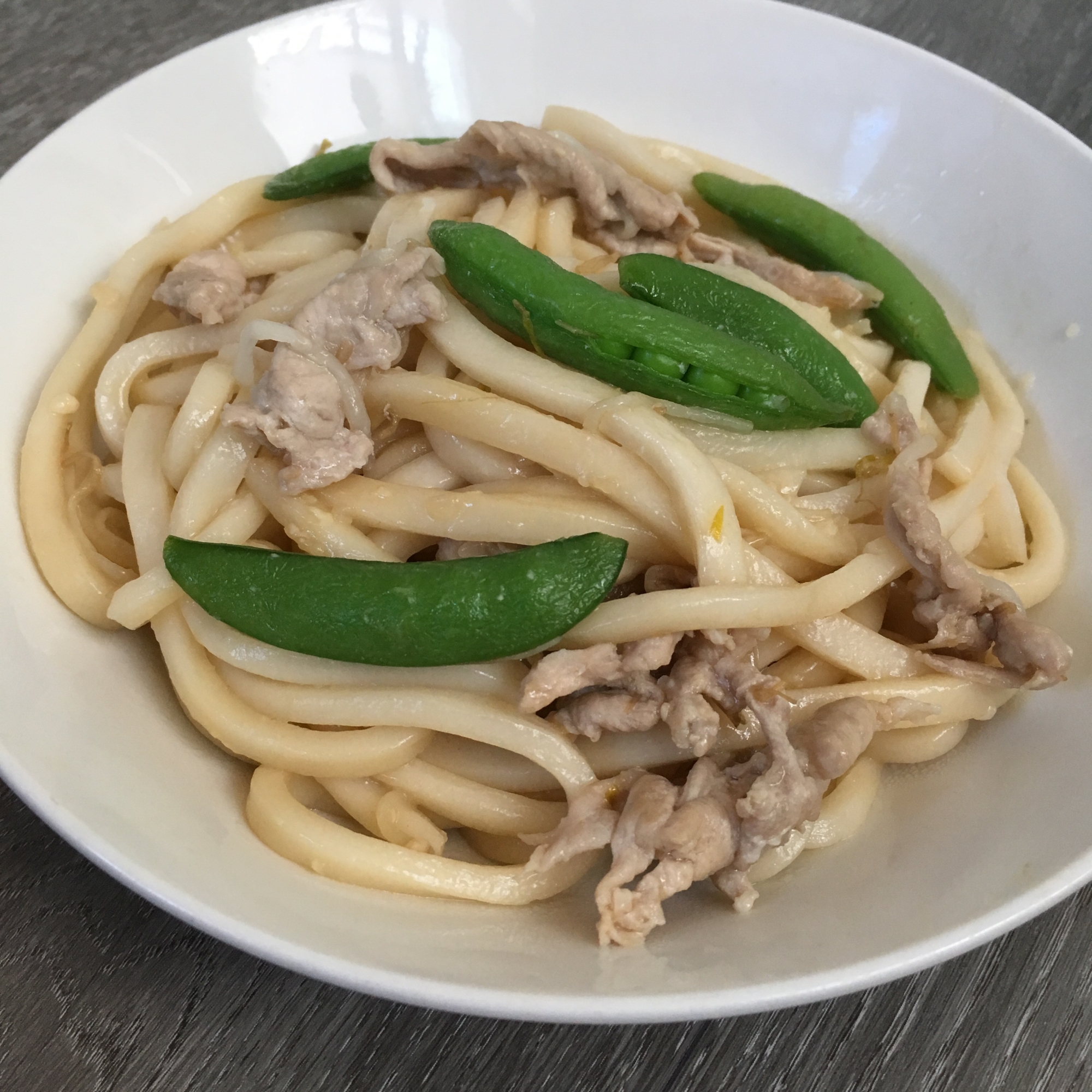 豚もやしスナップえんどうde塩麹焼うどん♪