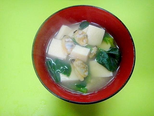高野豆腐とあさりほうれん草の味噌汁