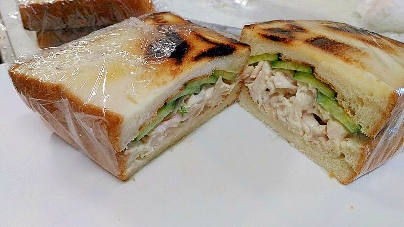 ポットベリーチキンサラダサンドイッチのレシピ