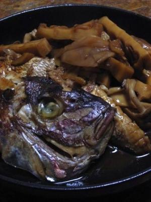 旬の味　たけのこと鯛のアラの煮物