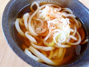 レンジで手早くあったかシンプルうどん♪