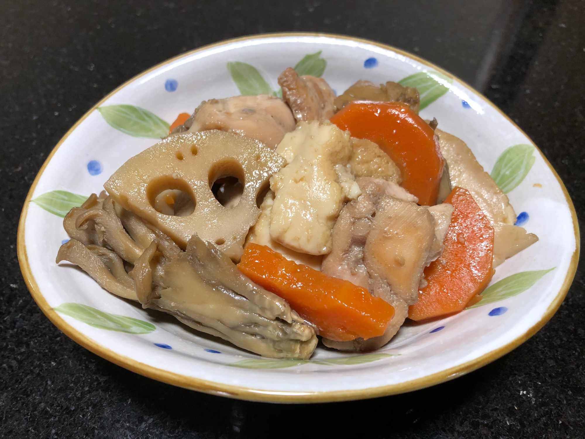 炊飯器にお任せ！筑前煮風煮物