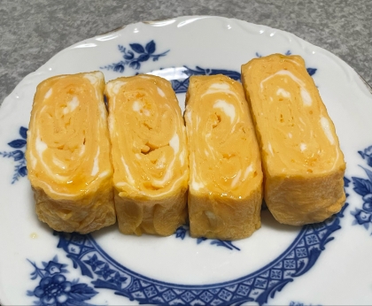 粉チーズ入り卵焼き