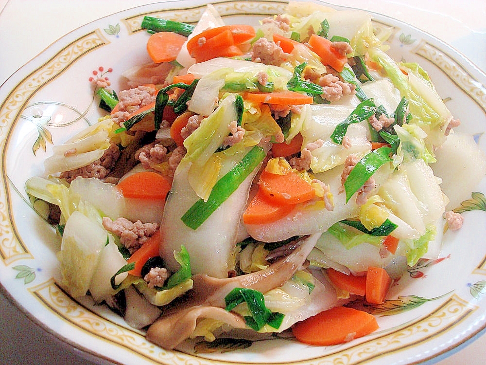 たっぷり野菜と舞茸★そぼろ炒め~♪