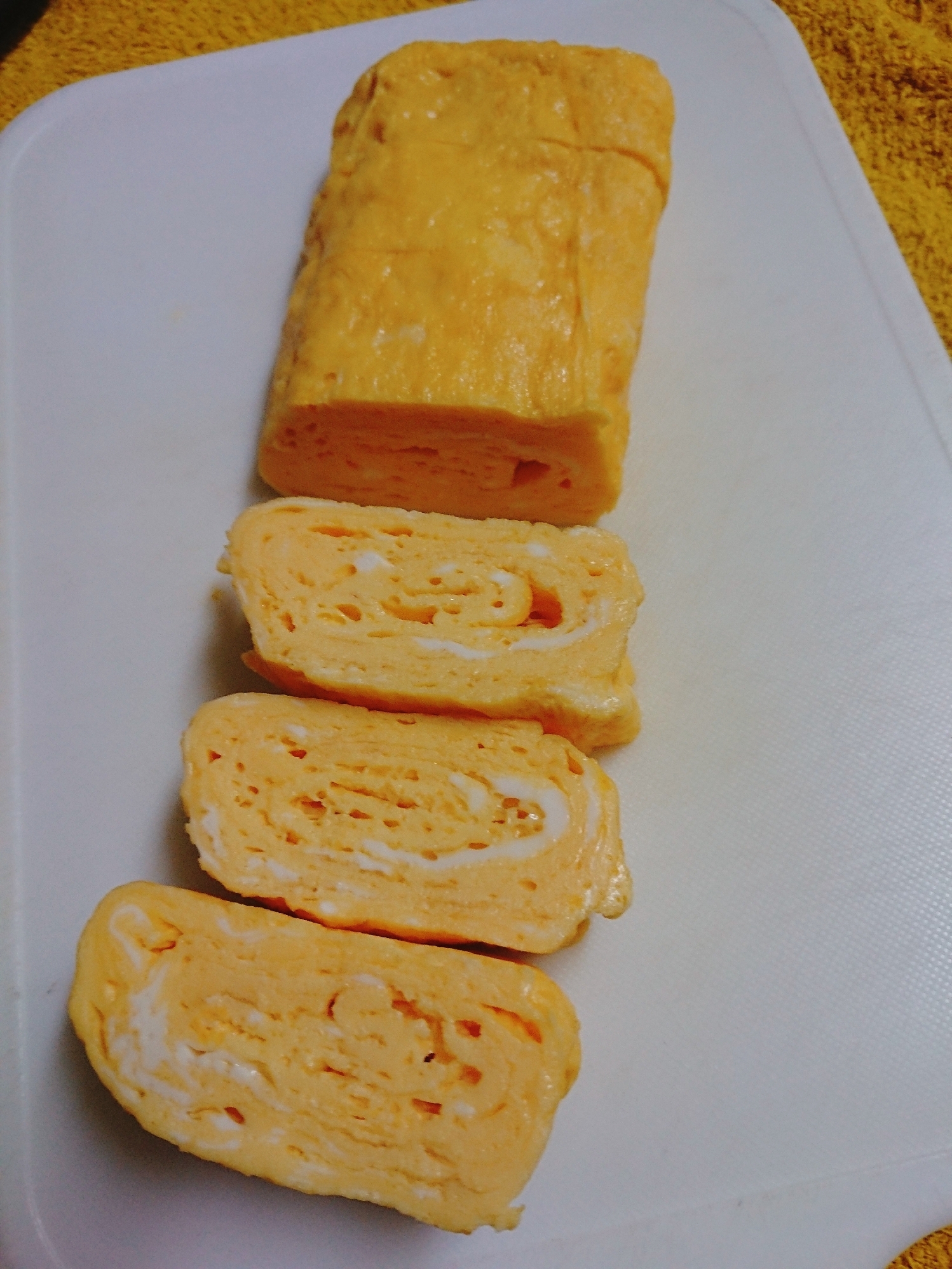 粉チーズ入りの玉子焼き