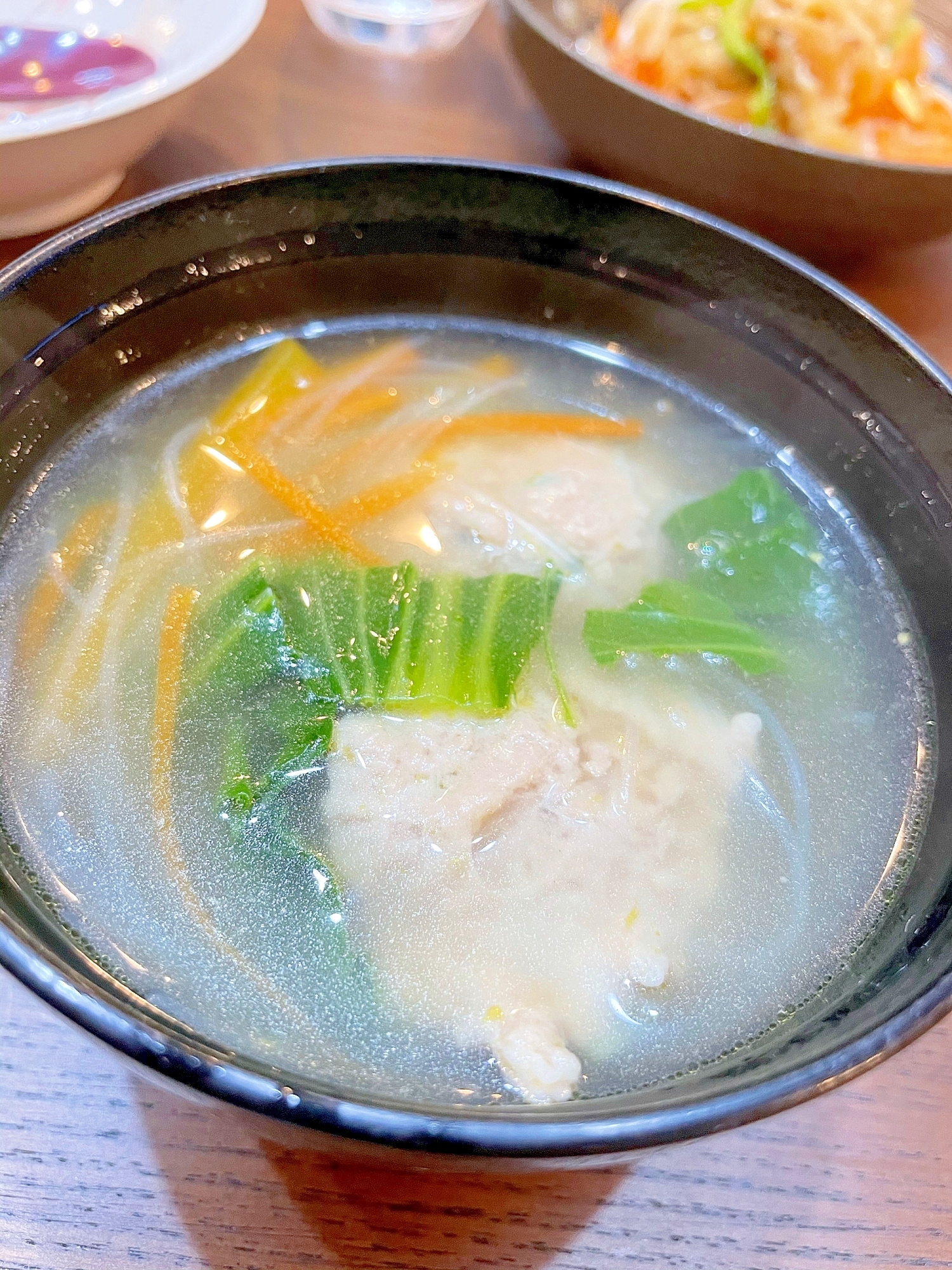 鳥だんごと春雨のスープ