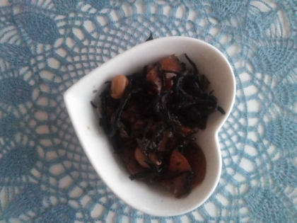 麺つゆでひじきの煮物