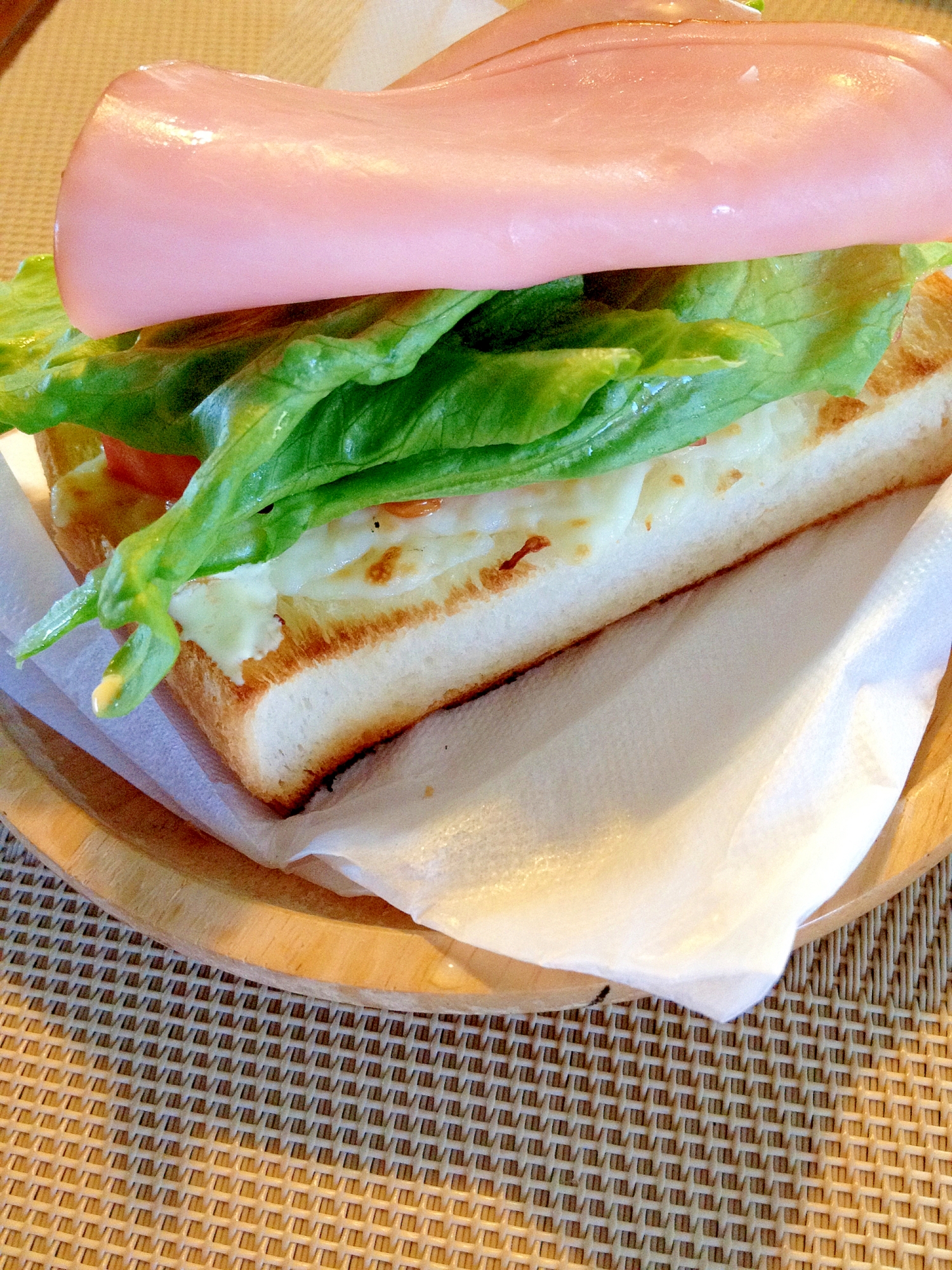 オープンサンド☆ハム＆チーズ
