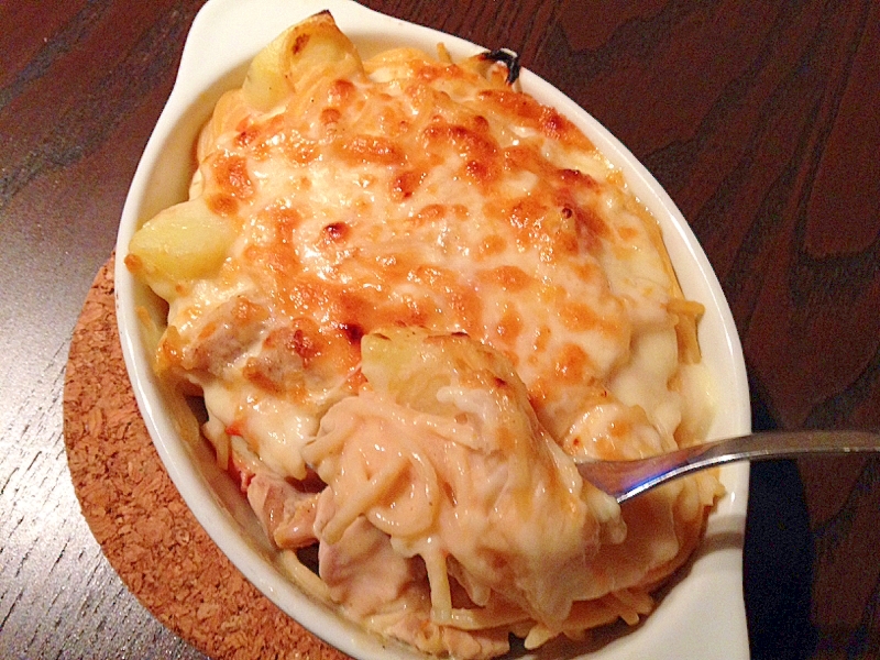野菜と蒸し鶏の豆乳クリームパスタグラタン