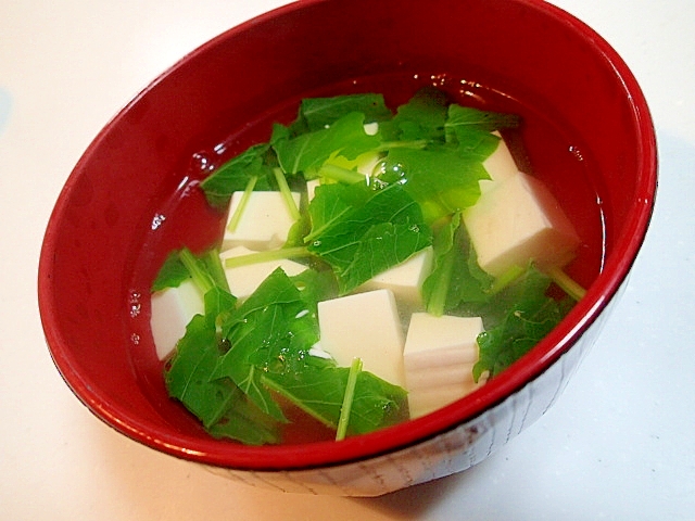 かぼす香る　蕪の葉と豆腐のお吸い物♬