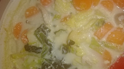 ラー油は入れてないんですが…野菜沢山で豆乳を使ったスープを作りたくて。大変美味しく頂きました。