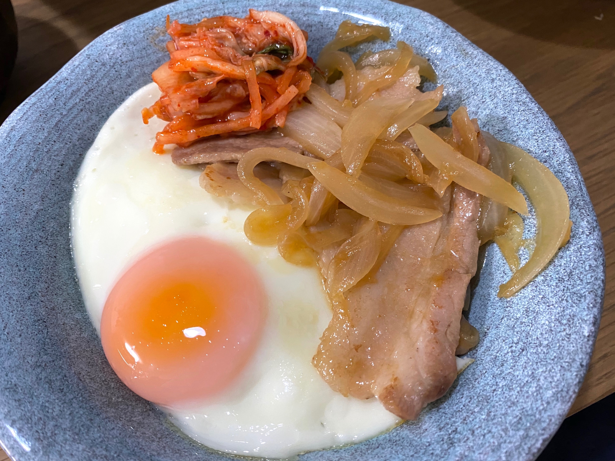 しょうが焼き目玉丼 孤独のグルメを再現 レシピ 作り方 By ぽちまるちーず 楽天レシピ