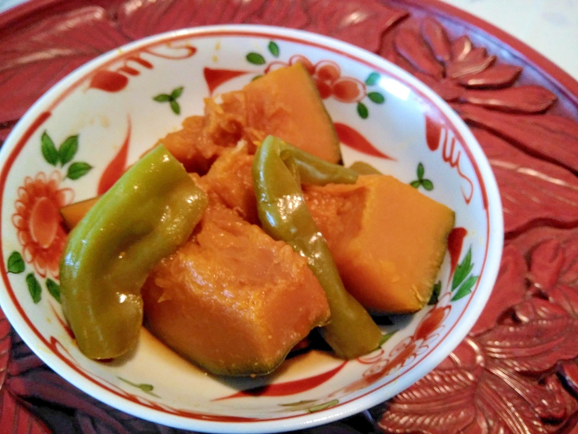 かぼちゃと万願寺とうがらしの煮物