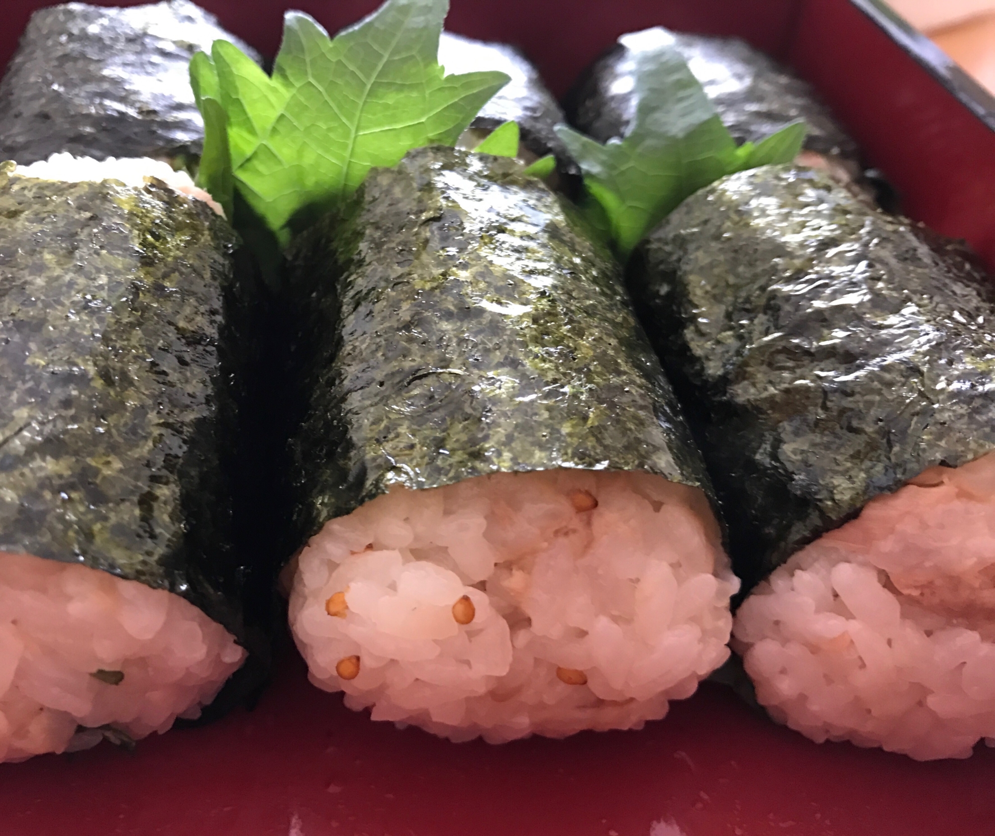 ツナと青じその金ごま醤油おむすび